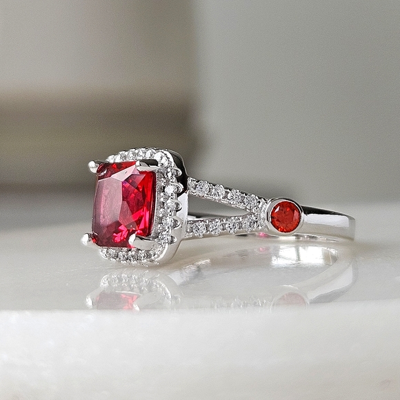 Red Ruby Gemstone Ring, 925 Sterling Silver Charmed Aroma Size 7 - Picture 2 of 4
